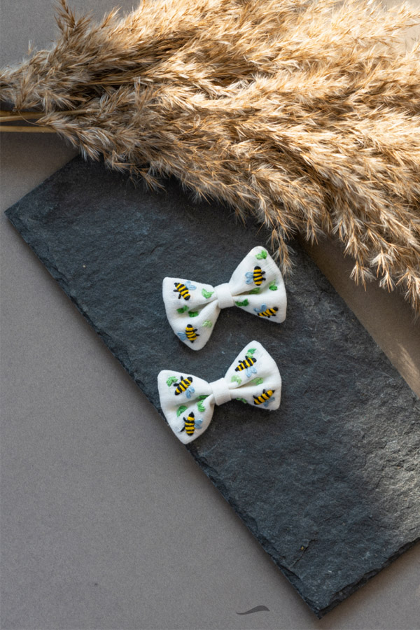 Bee Embroidery Off White Cotton Bow Hair Clip