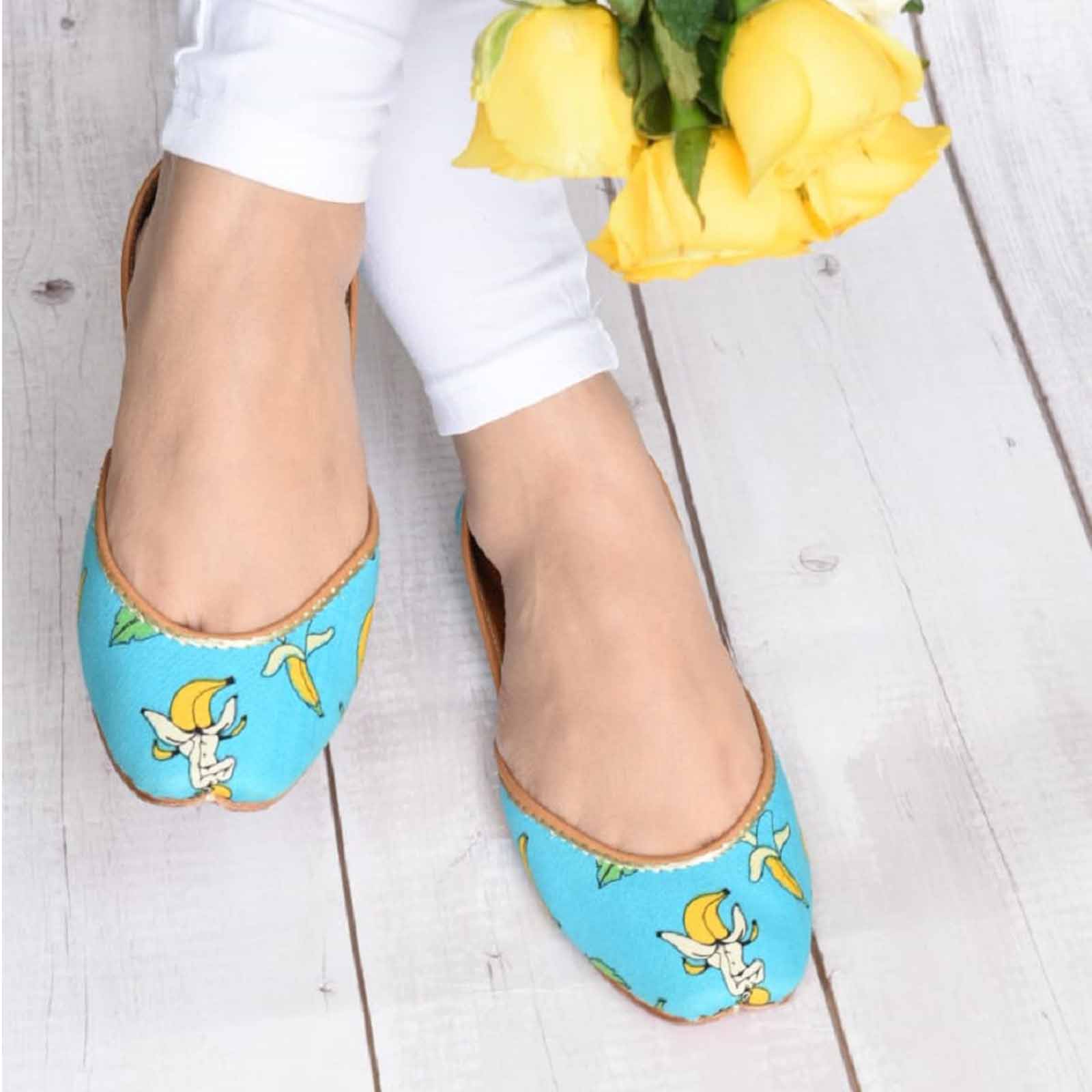 Printed Blue Leather Jutti
