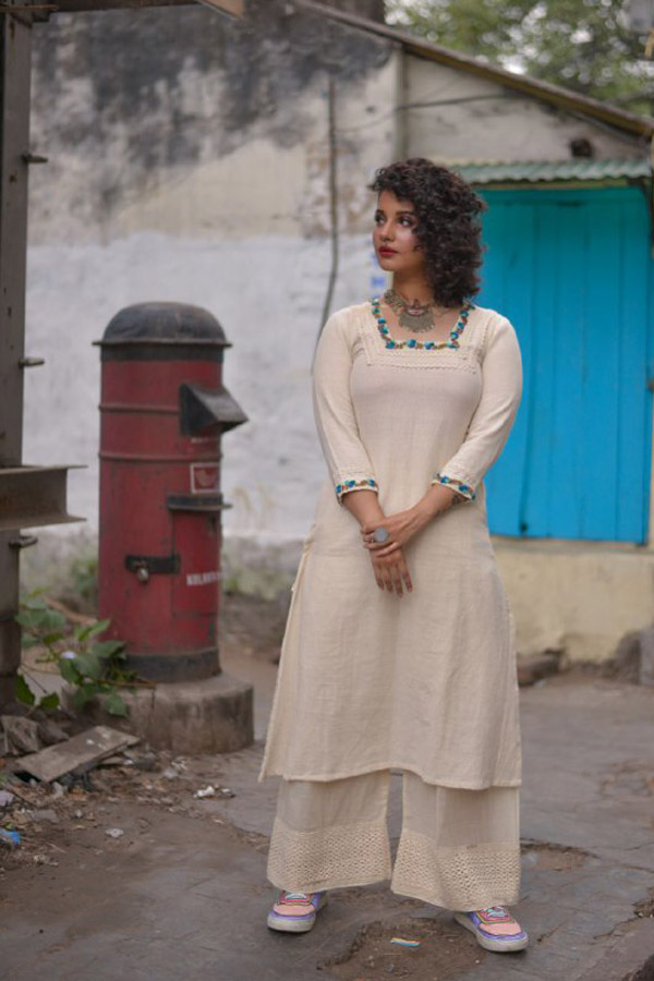 Parsi Embroidery Off White Khadi Kurta Set