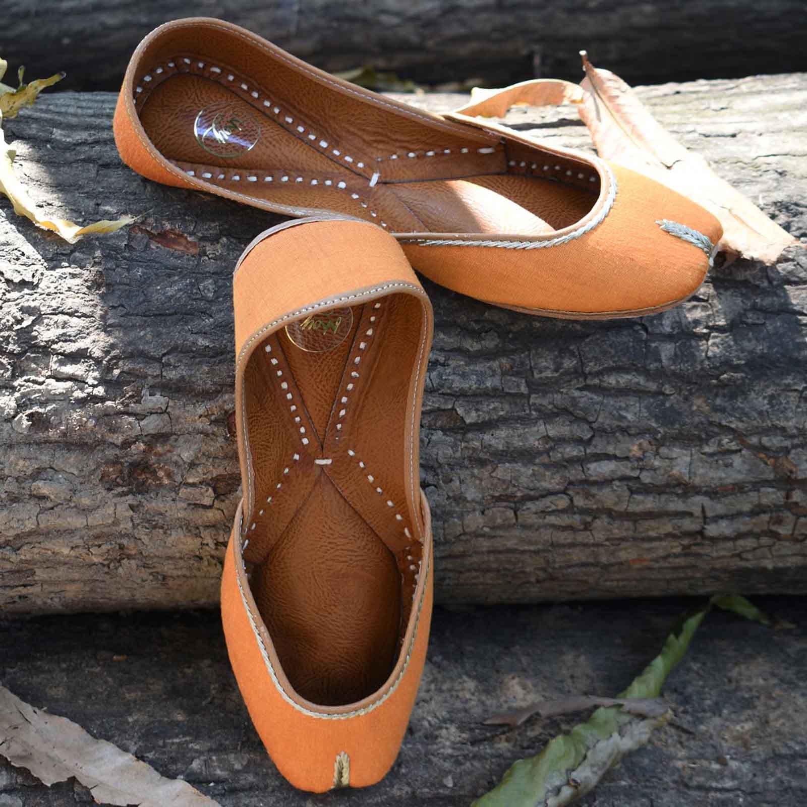 Mustard Leather Jutti
